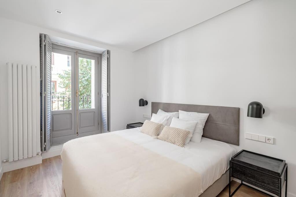 Centro XIV Calle Mayor 3Br 3Bh Apartment Madrid Luaran gambar